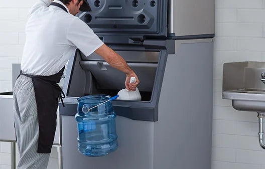 How to Choose the Right Commercial Ice Machine for Your Café