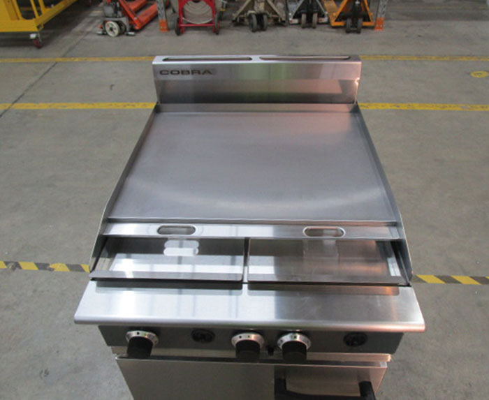 Cobra CR6B - 600mm Griddle Gas Range Static Oven AUCR6B-N - Warehouse Clearance