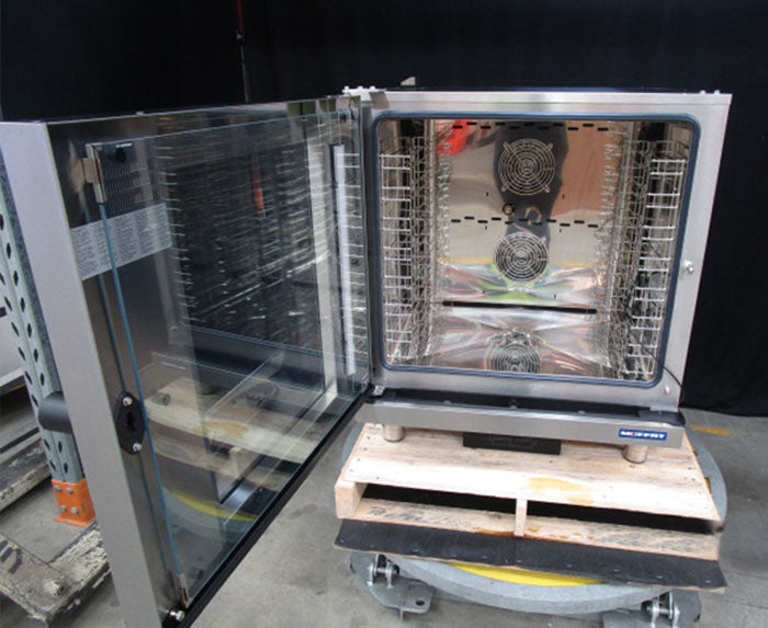 Turbofan Combi EC40T7 - Full Size 7 Tray Touch / Electric Combi Oven AUEC40T7 - Warehouse Clearance