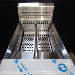Waldorf 800 Series FN8224E - 450mm Twin Pan Electric Fryer AUFN8224E - Warehouse Clearance