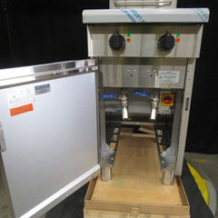 Waldorf 800 Series FN8224E - 450mm Twin Pan Electric Fryer AUFN8224E - Warehouse Clearance