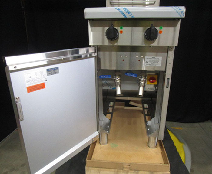 Waldorf 800 Series FN8224E - 450mm Twin Pan Electric Fryer AUFN8224E - Warehouse Clearance