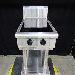Waldorf 800 Series IN8200R3-LS - 450mm Electric Induction Cooktop - Leg Stand AUIN8200R3-L - Warehouse Clearance