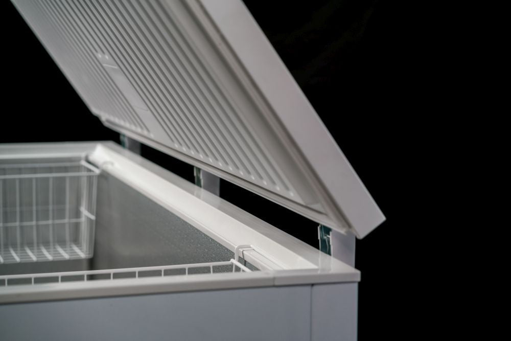 Atosa Solid Door Chest Freezer 650 BD-650