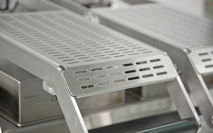 Woodson Pro Series Computer Controlled Twin Plate Contact Grill W.GPC62SC