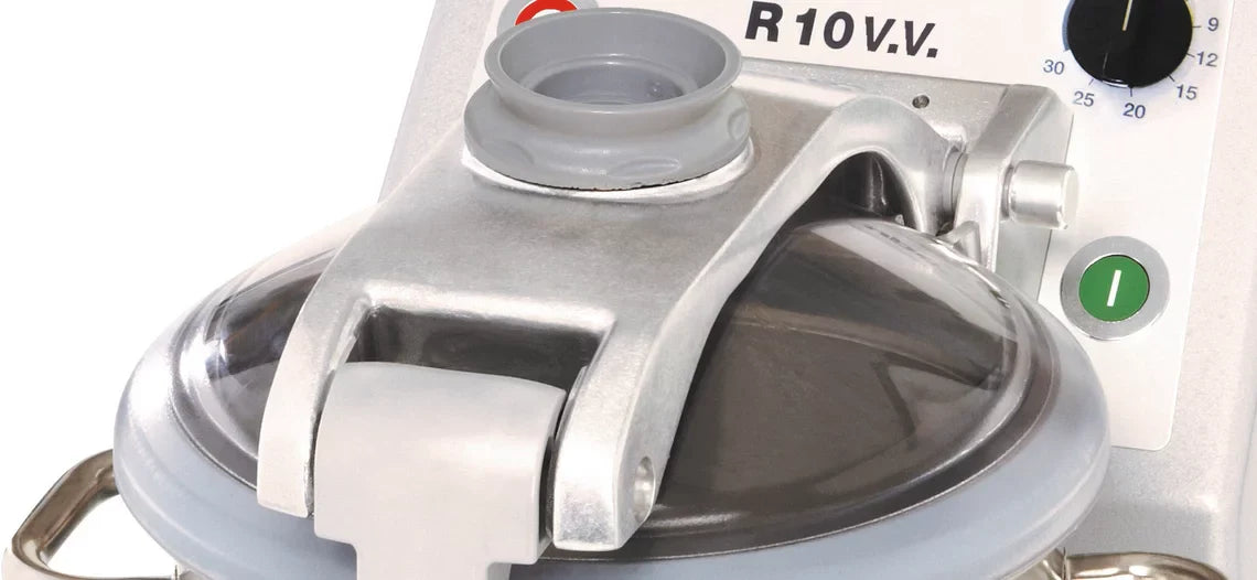 Robot Coupe R10 V.V. Table top Cutter 11.5L Bowl Variable speed
