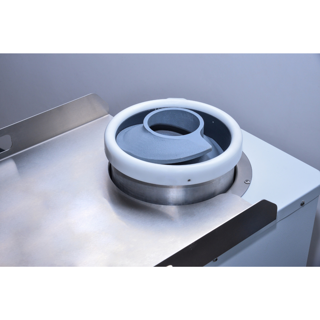 BakerMax 50–350g Commercial Dough Rounder with 10 Variable Speeds - ADR-350P — view 4