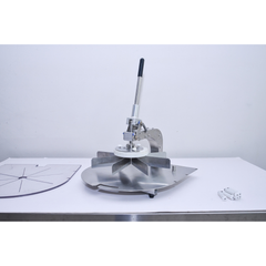 BakerMax 8 / 16 Slice Manual Pizza Cutter & Divider - PD-16 — view 2